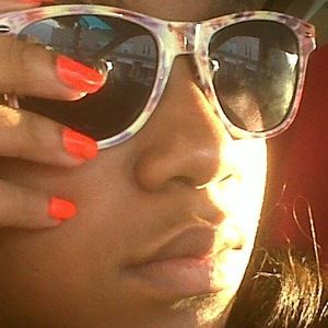 Meet your Posher, Claire